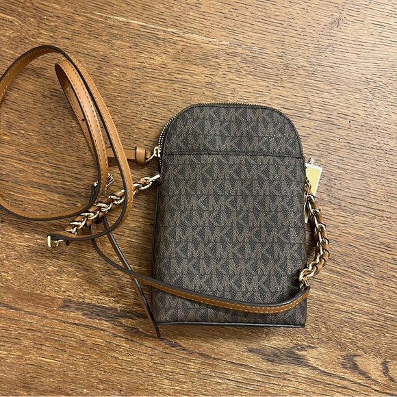 MICHAEL KORS Small Logo Smartphone Crossbody Bag - Picture 6 of 15